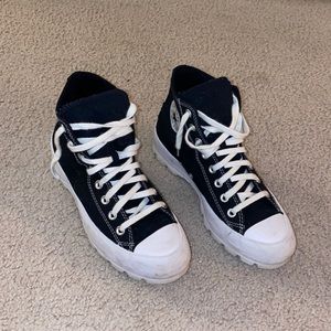 Chuck Taylor All Star Lugged Hi Top Sneakers Size 9